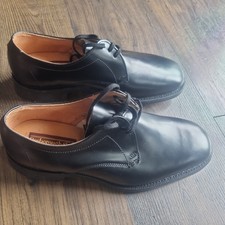 Scarpa Desborough nera nuova