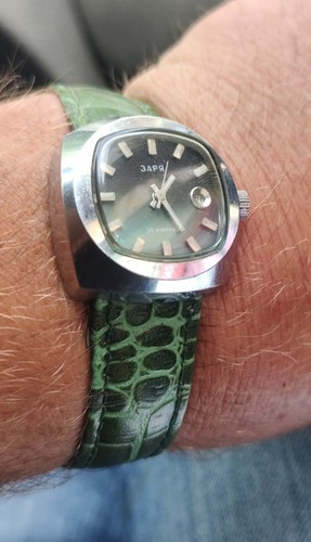 Orologio meccanico sovietico