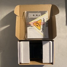 Behringer Monitor In-ear Tipo