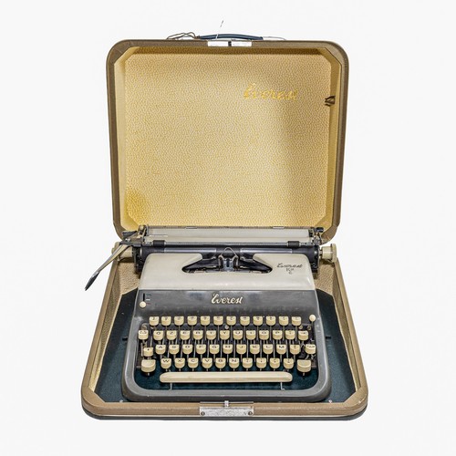 Macchina scrivere everest - da,