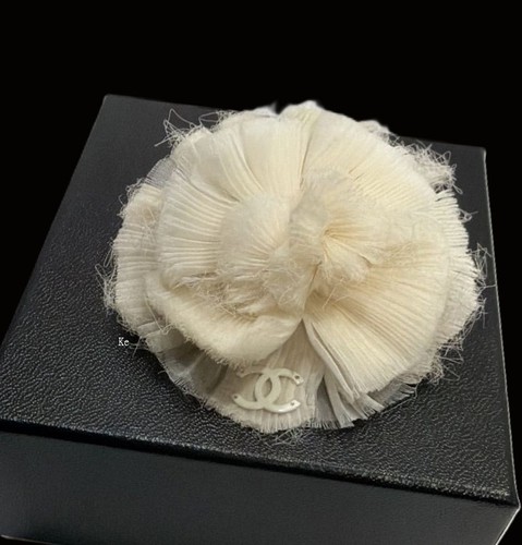 Chanel spilla corsetto - chanel,