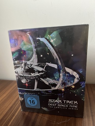 Star trek deep space - deep,