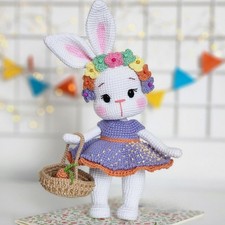 Bambola all'uncinetto