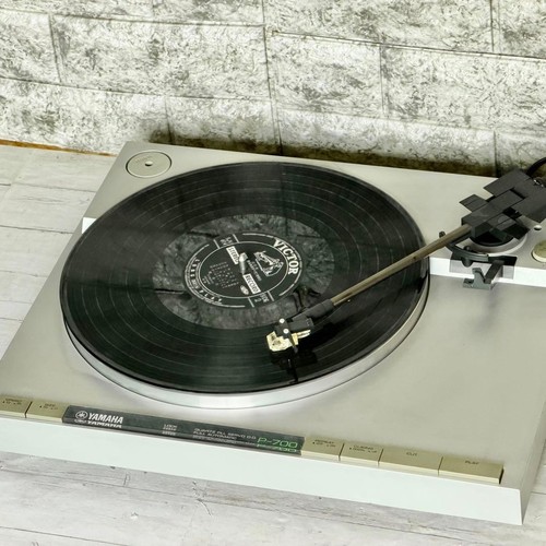 Yamaha 700 giradischi - p-700,