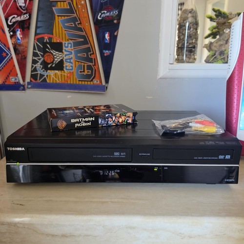 Toshiba dvr620ku vhs vcr - toshiba,