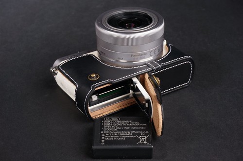 Borsa mezza fotocamera vera