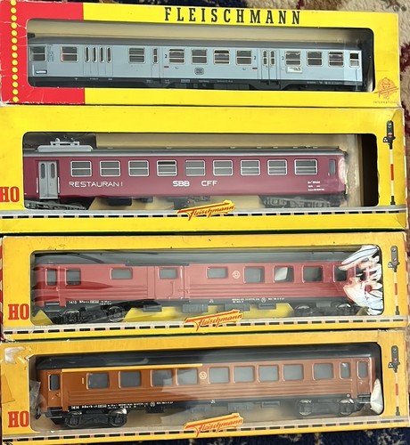 Set carrozze viaggiatori e - ,