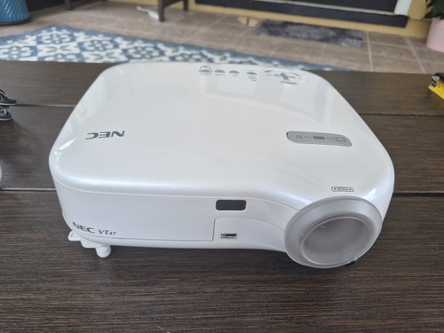 Nec vt47 projector with carry - nec,