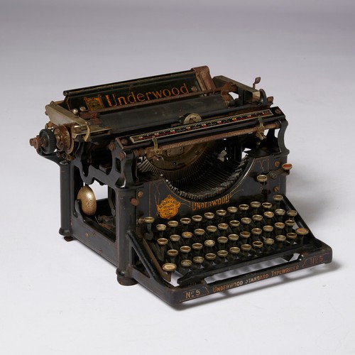 Macchina scrivere underwood - da,