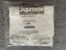 T-shirt Supreme Burberry Box