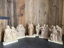 “Ultima cena” Serie Di sculture in legno naturale