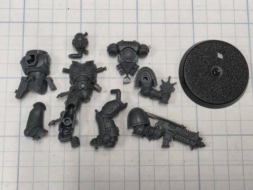 40k space marine - marine, bits