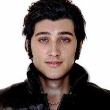 Busto umanoide Brian | arte AI