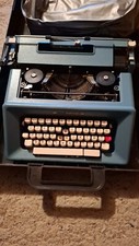 Macchina da Scrivere OLIVETTI