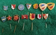 BOSNIA Lotto 14 distintivi