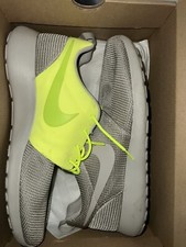 2013 Nike Mens 11.5  Roshe Run