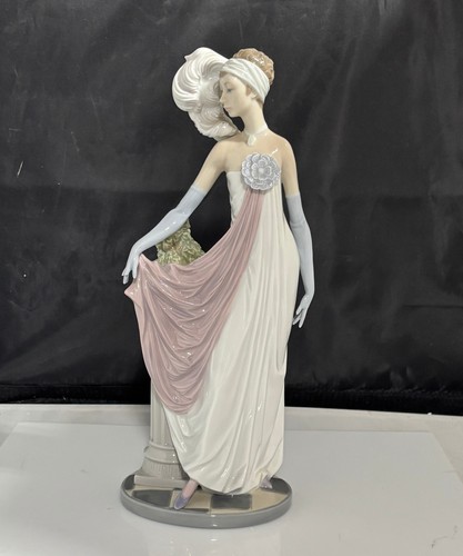 Lladro charleston socialite - lladro,