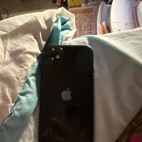 Apple iphone black - 11,