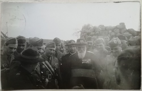 Foto cappellano militare prete - foto,