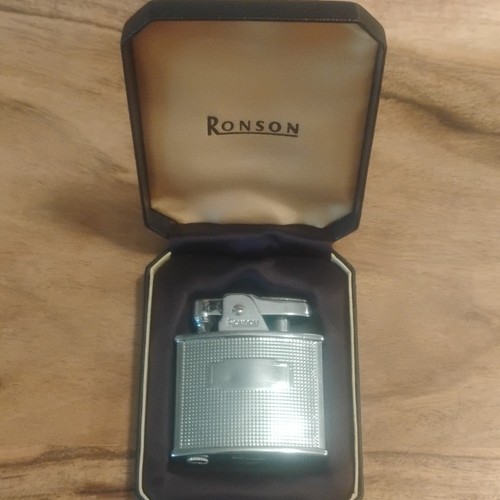 Ronson collectible lighter - collectible,
