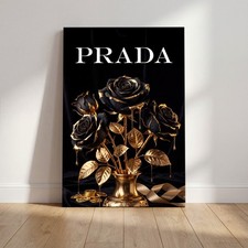 Rose dorate, Prada in quadro