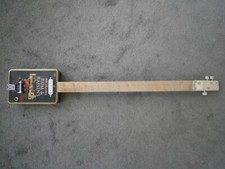 3 Corde Cigar Box Canjo
