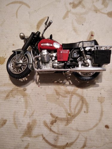 Polistil moto guzzi v7 - polistil, 1/15-moto