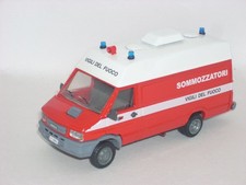 VIGILI DEL FUOCO POMPIERS FIRE