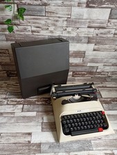 MACCHINA DA SCRIVERE OLIVETTI