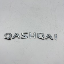 SCRITTA NISSAN QASHQAI LOGO EMBLEMA SIGA BADGE FREGIO ORIGINALE L-229