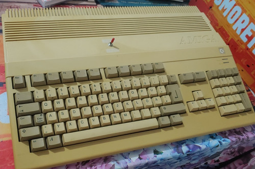 Computer commodore amiga - computer,