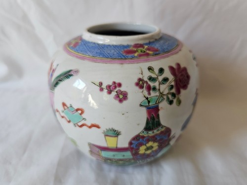 Antico vaso cinese circa - circa, fine