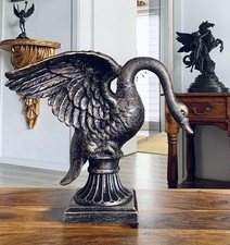 Statua in ferro cigno scultura