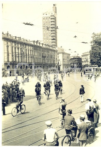 1940 torino piazza castello - torino,