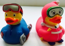 2 anatre cigolanti sciatori -