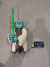 LEGO Star Wars Yoda 75255 con