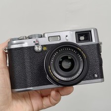 Fujifilm X100S 16.3MP Compact