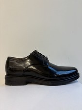 Scarpa elegante uomo con fondo