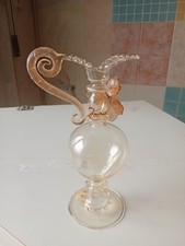 Vaso di vetro lavorato con