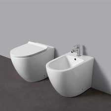 Sanitari bagno filo muro a terra rimless vaso bidet e coprivaso slim soft Croma