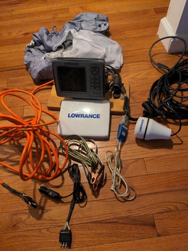 Lowrance fish finder lake - fish,