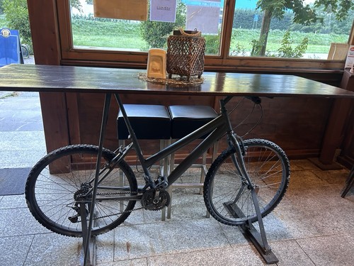 Tavolo alto artigianale
