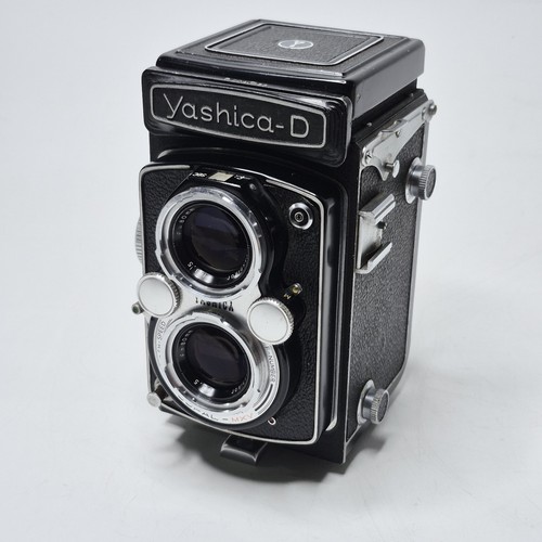 Yashica film camera tlr - d,