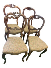 Gruppo di 4 antiche sedie in