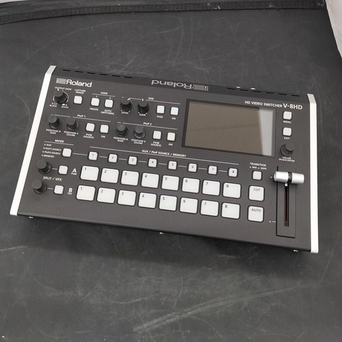 Roland video switcher 8hd - video, v-8hd