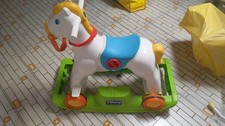 cavallo a dondolo Chicco in