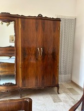 Armadio a quattro ante con specchio centrale degli anni 40/50