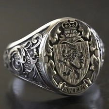 Nuovo anello retrò distintivo