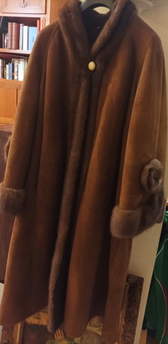 Cappotto montone con profili - cappotto,