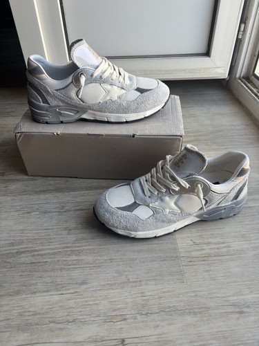 Golden goose dad - golden, baskets